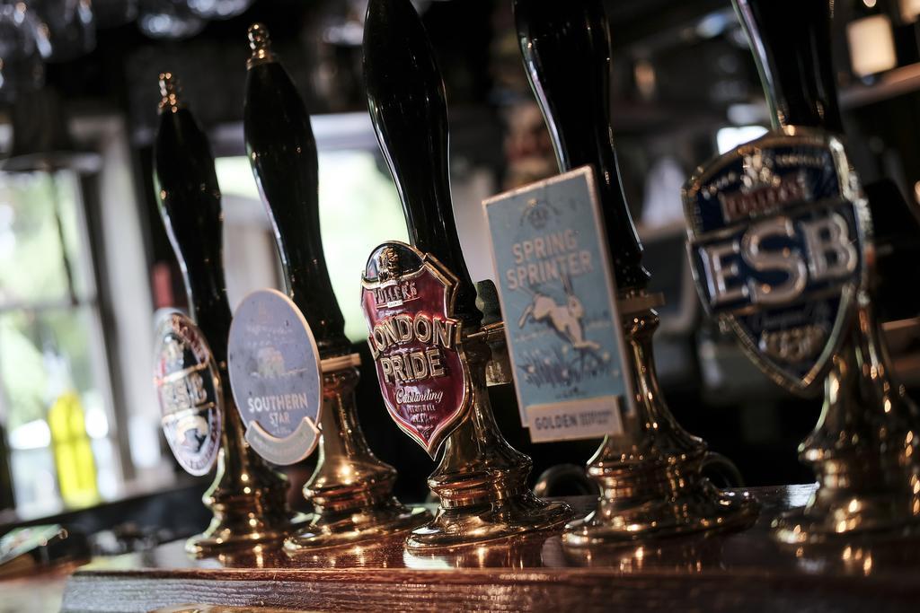 Bull Inn Reading Exterior foto